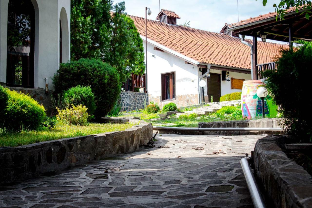 Todoroff Wine Residence Brestovica  Eksteriør billede